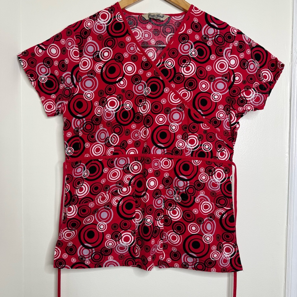 Comfy Cotton Medical Scrub Top Women’s XS Red Circle Geometric Design Nurse Vet